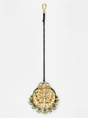 Gold & green mang tikka head jewellery with kundan & pearls 3