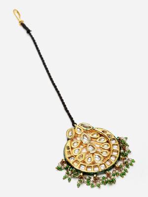 Gold & green mang tikka head jewellery with kundan & pearls 5
