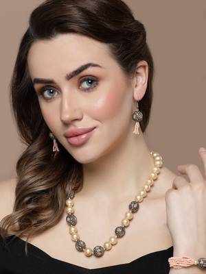 Peach & black adjustable bracelet with kundan & american diamond 1