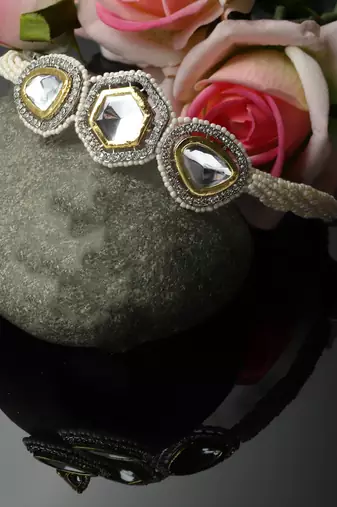 Grey & silver chokar necklace with kundan & american diamonds