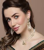 Cream & green haar necklace with kundan & pearls