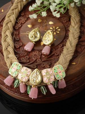 Green & pink necklace with earring jewellery set with kundan & pearls 2