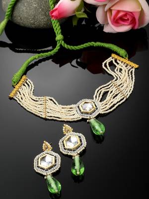 Green & cream necklace with earring jewellery set with kundan & pearls 2