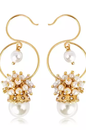 Women gold plated white pearls drop earrings