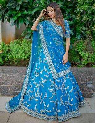 TURQUOISE SEQUINCE DORI ZARI & THREAD EMBROIDERED ART SILK FESTIVE BRIDAL WEDDING & PARTY WEAR SEMI STITCHED LEHENGA 1