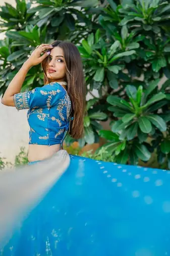 TURQUOISE SEQUINCE DORI ZARI & THREAD EMBROIDERED ART SILK FESTIVE BRIDAL WEDDING & PARTY WEAR SEMI STITCHED LEHENGA