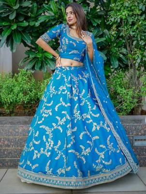 TURQUOISE SEQUINCE DORI ZARI & THREAD EMBROIDERED ART SILK FESTIVE BRIDAL WEDDING & PARTY WEAR SEMI STITCHED LEHENGA 4