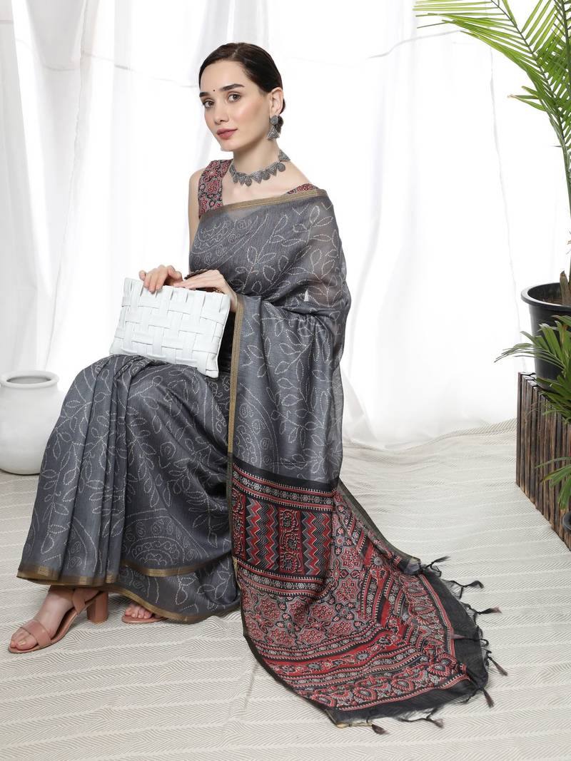 GREY LINEN  COTTAN  PRETTY SAREE