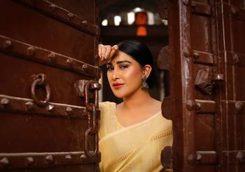 YELLOW TUSSAR PRETTY SAREE 3