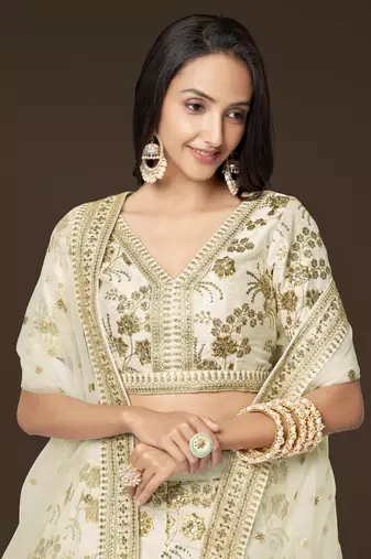 White Slub Silk Dori Sequins & Zari Embroidery Work Wedding Festival Party Wear Designer Lehenga Choli