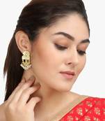 Women gold-plated with white pearls oxidised earrings