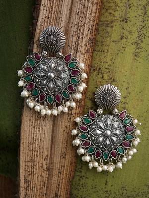 Women silver plated red and green stone-studded earing 1