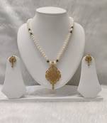 Mannat raj pearls and jewellers natural fresh water hyderabadi pearls daily wear designer necklace set