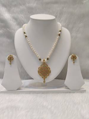 Mannat raj pearls and jewellers natural fresh water hyderabadi pearls daily wear designer necklace set 2