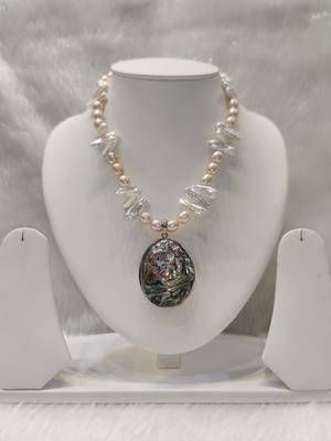 Mannat raj pearls and jewellers natural fresh water hyderabadi mother of pearls daily wear designer necklace set 1