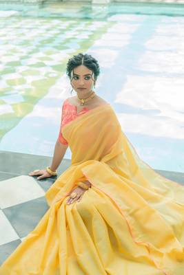 YELLOW MOST GORGEOUS LINNEN  SAREE 3