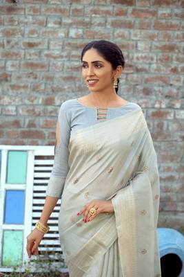 GREY MOST GORGEOUS LINNEN TISSUE SAREE 3