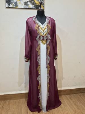 Wine and white Full Sleeves Moroccan Kaftan With Sun-proof hijab 1
