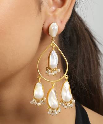 Golden baroque statement earrings 3