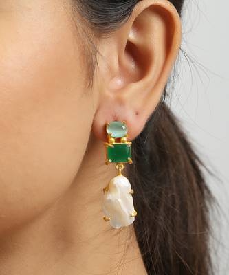 Baroque pearl green monalisa stone earrings 2