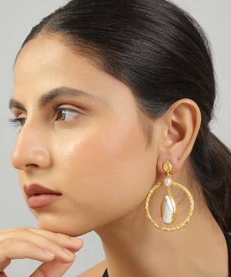 Golden baroque pearl contemporary earrings 1