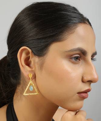 Golden contemporary monalisa stone earrings 1