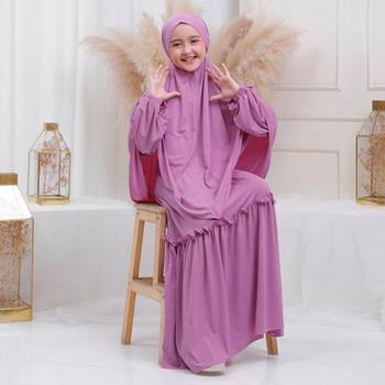 Lavender Crepe Plain Kids Abaya 2
