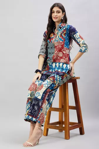 Winered woman navy blue multi- patch print collared co-ord set
