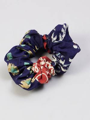 Winered woman navy blue multi- patch print collared co-ord set 4