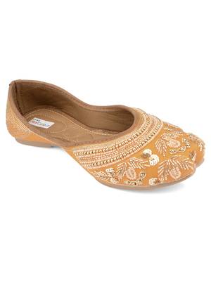 Ethnic women footwear hand embroidery punjai jutti -orange pie 1