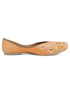 Ethnic women footwear hand embroidery punjai jutti -orange pie 2