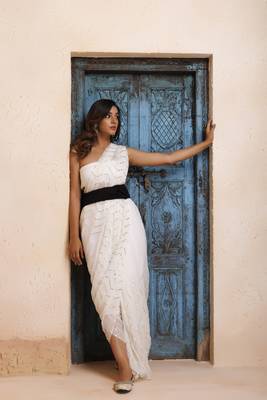   White Chiffon Hand Embroidered Gota Patti Saree 2