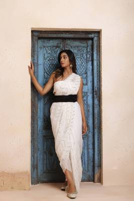   White Chiffon Hand Embroidered Gota Patti Saree 3