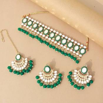 Gold Plated Traditional Kundan & Pearl Choker Necklace Chandbali Earring & Maang Tikka Ethnic Jewellery Set 1