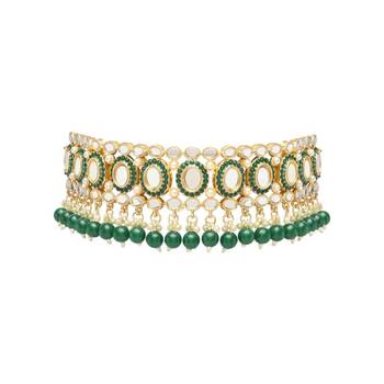 Gold Plated Traditional Kundan & Pearl Choker Necklace Chandbali Earring & Maang Tikka Ethnic Jewellery Set 3
