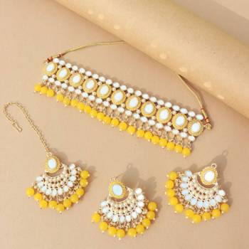 Gold Plated Traditional Kundan & Pearl Choker Necklace Chandbali Earring & Maang Tikka Ethnic Jewellery Set 1