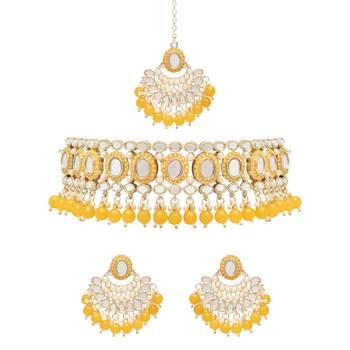 Gold Plated Traditional Kundan & Pearl Choker Necklace Chandbali Earring & Maang Tikka Ethnic Jewellery Set 2