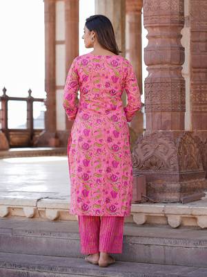 women pink floral straight kurta pant and dupatta set 3