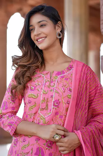 women pink floral straight kurta pant and dupatta set