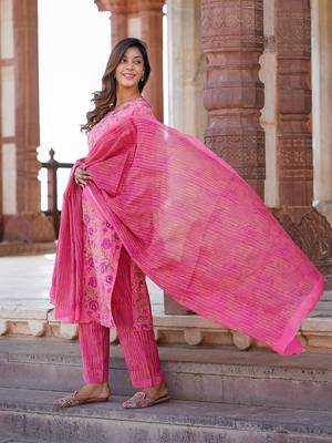 women pink floral straight kurta pant and dupatta set 5