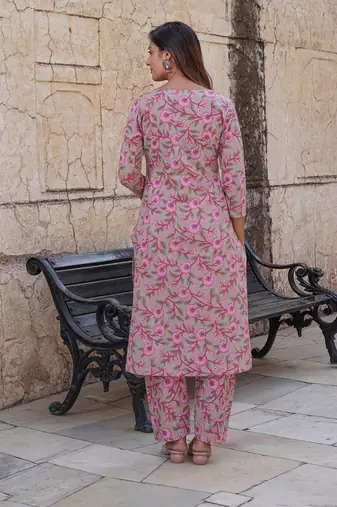 women cream floral straight kurta pant and dupatta set