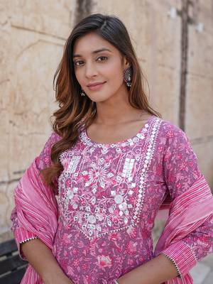 women pink floral straight kurta pant and dupatta set 5