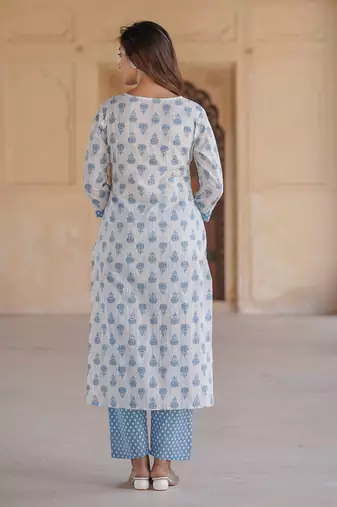 women white floral straight kurta pant and dupatta set