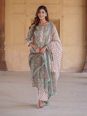 women green floral straight kurta pant and dupatta set 1