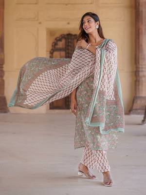 women green floral straight kurta pant and dupatta set 4