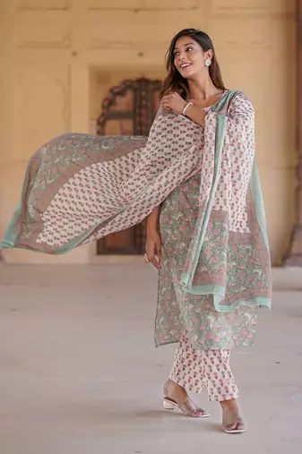 women green floral straight kurta pant and dupatta set