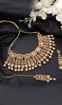 Traditonal Gold Plated Gold Stone Studded Choker with Earring Maagtika 1