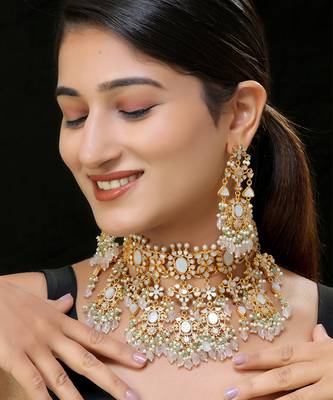 White gold finish kundan and mother of pearls necklace set 1