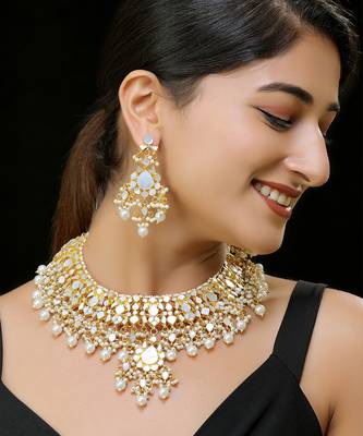White gold finish mother of pearls necklace set 1