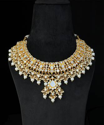 White gold finish mother of pearls necklace set 2